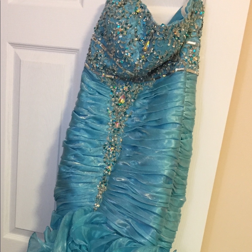 Mary’s bridal prom dress
